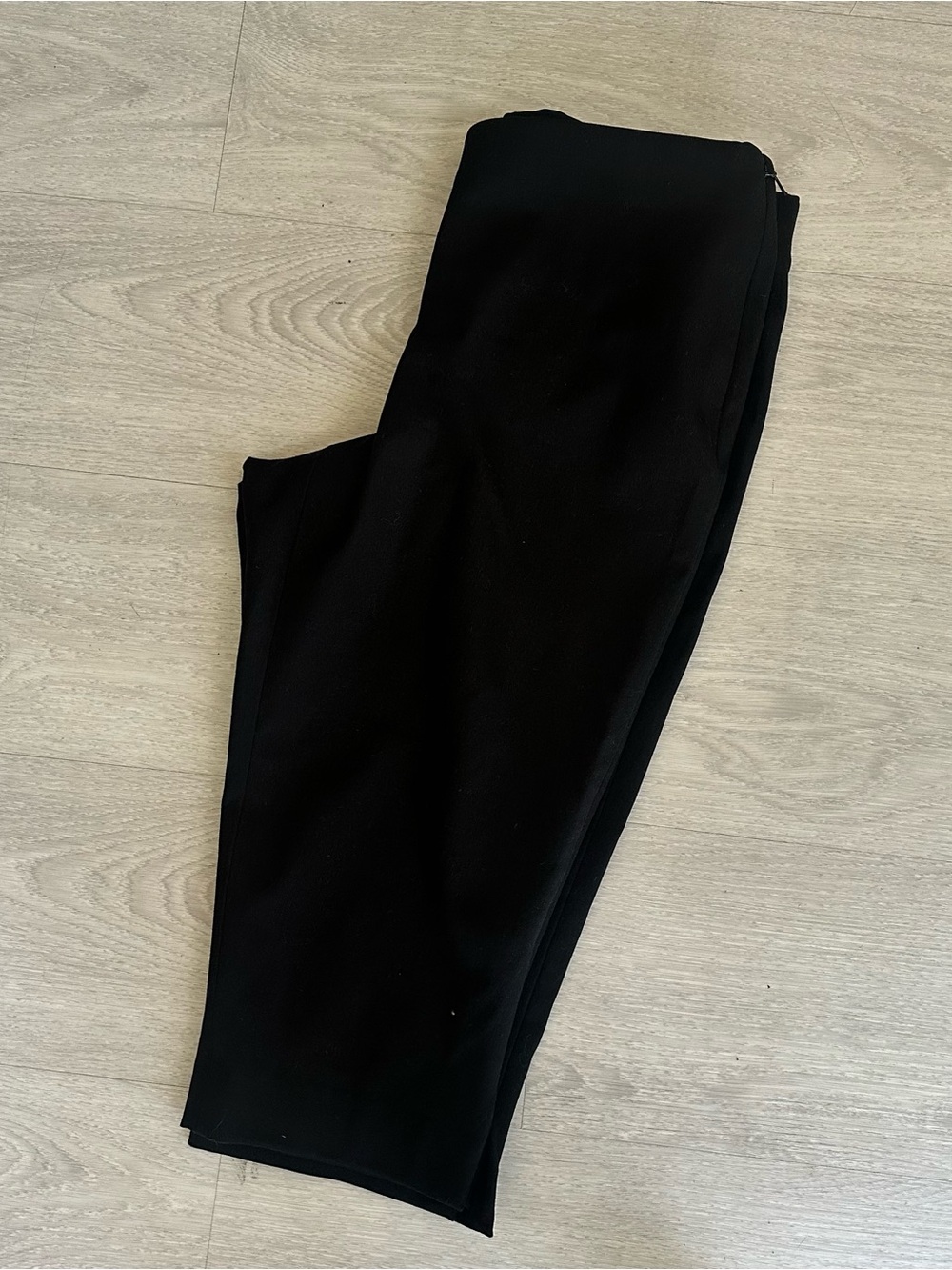 Aritzia Babaton Skyline Capri